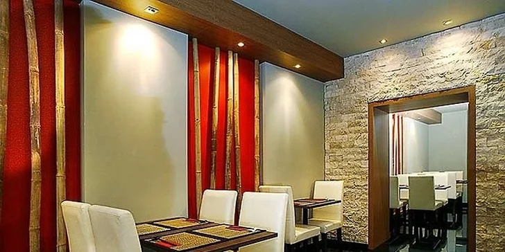 Pestré sushi menu pro dva v restauraci Samurai