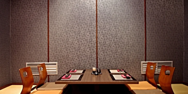Pestré sushi menu pro dva v restauraci Samurai
