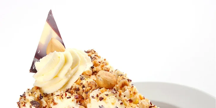 Káva a dort dle výběru pro dva v tradiční a stylové Kavárně Obecní dům