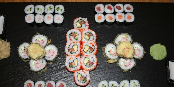 Vánoční menu plná sushi a japonských delikates