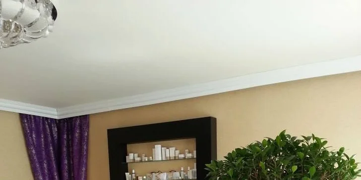 Úžasná SPA manikúra se Shellacem či Brisa Lite