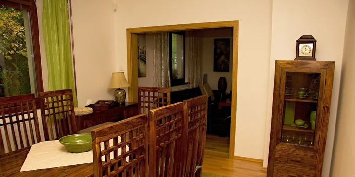 4denní pobyt v luxusní chatě až pro 8 lidí. Wellness místnost, masážní bazén a infrasauna jen pro vás. Dokonalé pohodlí v srdci Valašska!