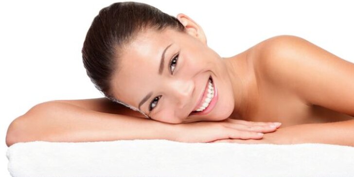Kosmetické ošetření pro regeneraci pleti a vyživení pokožky