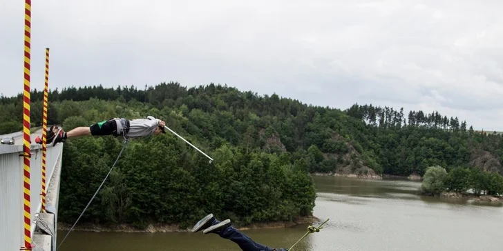 Adrenalinový Rope jump z 25 metrů