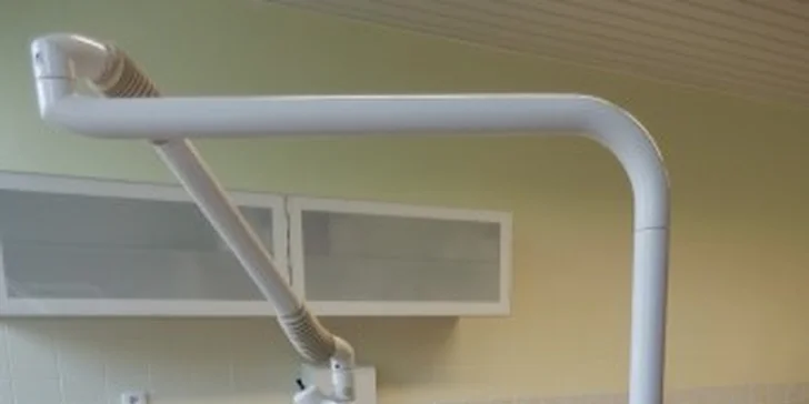 Profesionální dentální hygiena či pískování Air Flow