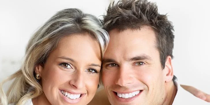 Profesionální dentální hygiena či pískování Air Flow