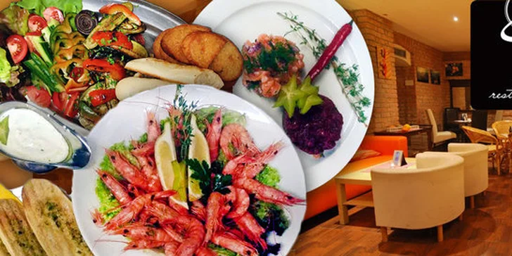 Velkolepá hostina s masem, krevetkami, sýry, přílohami a dipy