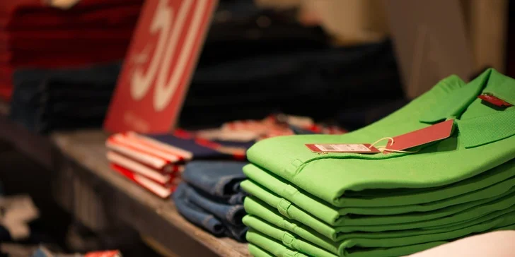 Předvánoční nákupy v rakouském outlet centru v Parndorfu