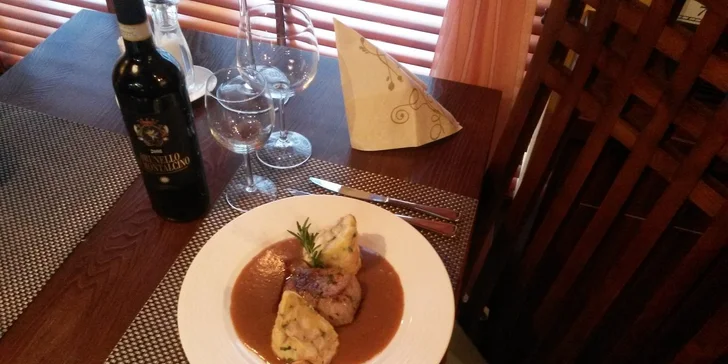 3chodová degustace českých lahůdek pro dva
