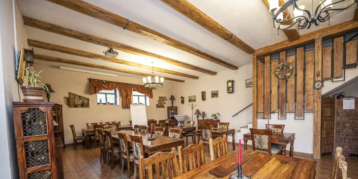 Snídaně i večeře si vychutnáte v hotelové restauraci.