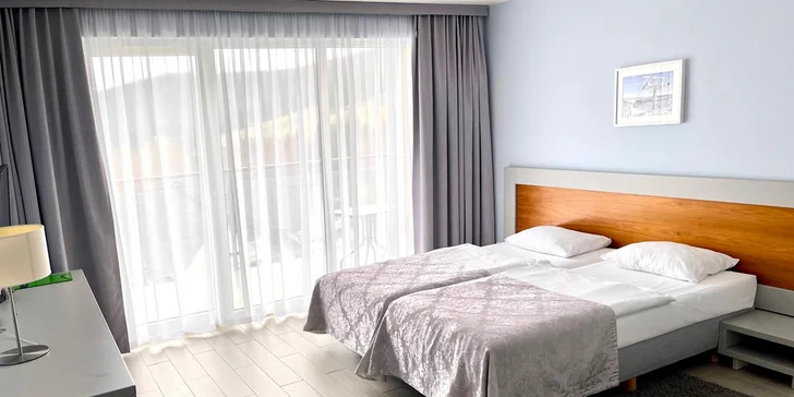 Tento moderný komplex ponúka ideálne útočisko pre všetkých, ktorí hľadajú komfortné zázemie s dychberúcimi výhľadmi na okolité hrebeňe.