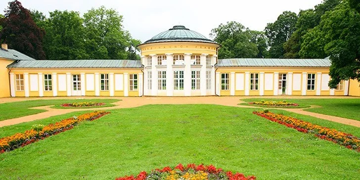 Procházejte se v krásném parku Mariánských Lázní.