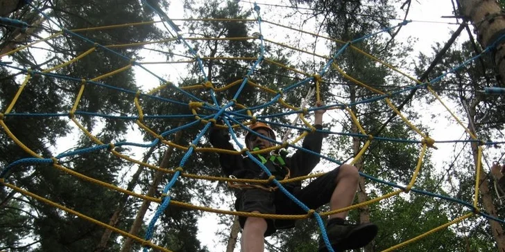 Adrenalin v lanovém parku a lanovkovém světě