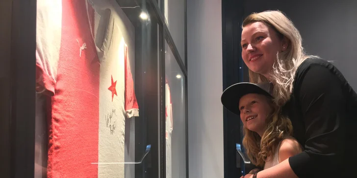 Do muzea se vydala i mama ambasadorka Ája s rodinou.