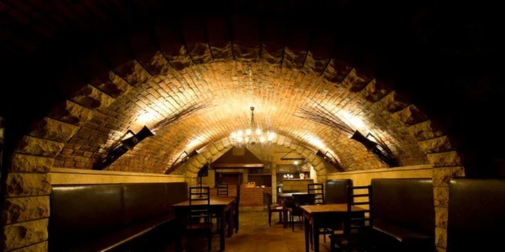 Steaková hostina v dejvické Stejkárně pro dva