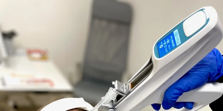 Vital injectorom sa ošetruje celá tvár, krk, dekolt alebo chrbty rúk