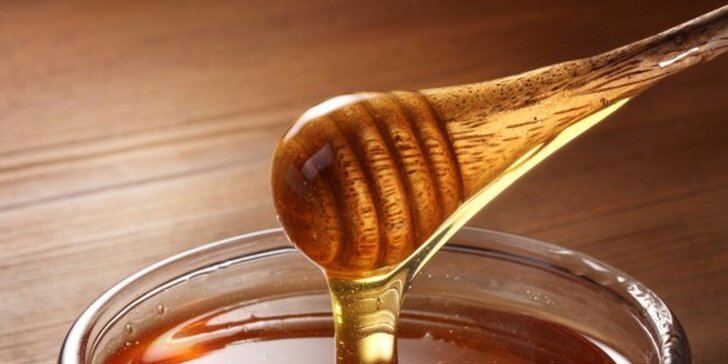 Posilněte svůj organismus při medové detoxikační masáži zad