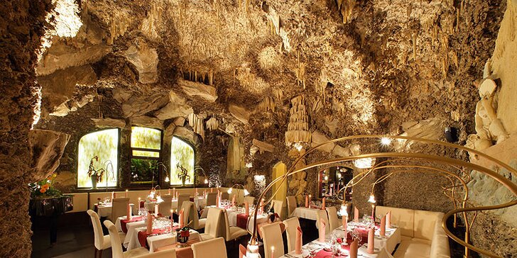 Luxusní jarní menu v krápníkové jeskyni pro dva