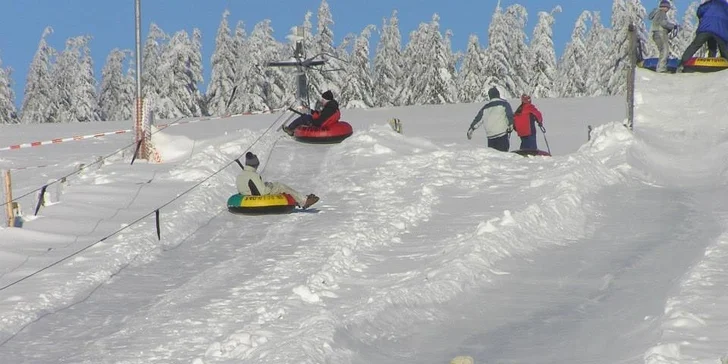 4 báječné jízdy na snowtubingu v Božím Daru