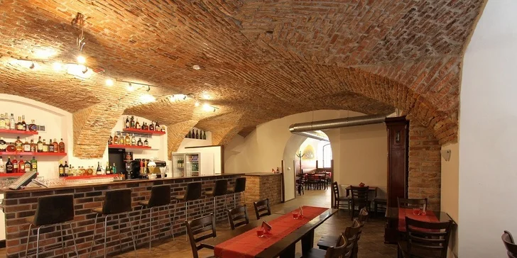 Dva fortelné rumpsteaky v restauraci Plný pekáč