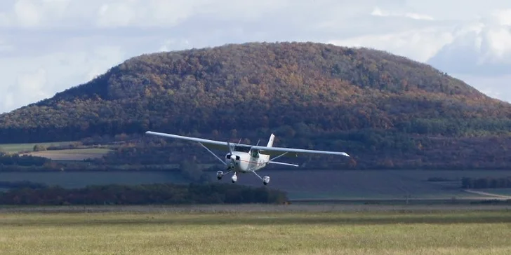 Pilotujte letoun Cessna 172 a vezměte s sebou až dva pasažéry