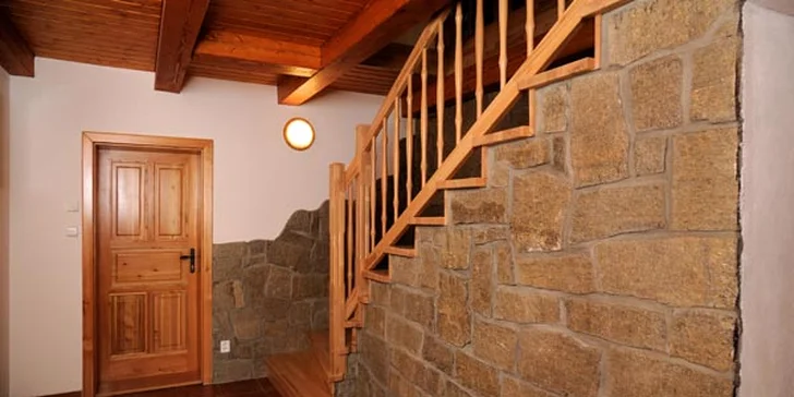 Týdenní pobyt na chalupě Pohoda v Jeseníkách. Komfortní ubytování až pro 22 lidí.