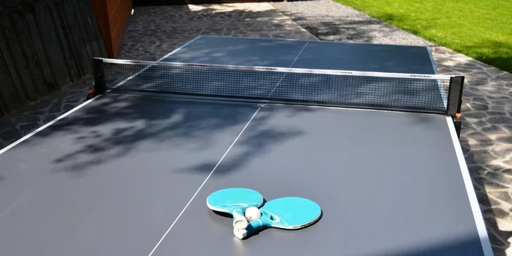 V rámci balíčkov s vírivkou v cene môžete využiť aj stolný tenis a bedminton.