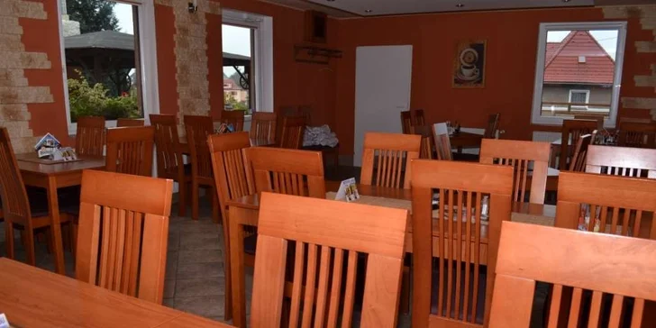 Dvě křupavé pizzy dle výběru v restauraci Georgia