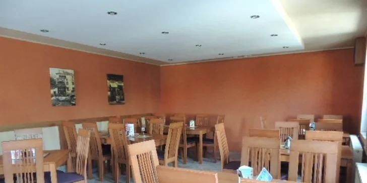 Dvě křupavé pizzy dle výběru v restauraci Georgia