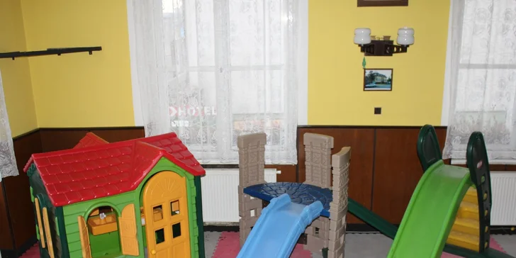 Celá pečená kachna a střelba na laserové střelnici
