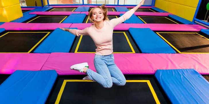 Skákání na trampolínách: skvělá zábava pro děti i dospělé