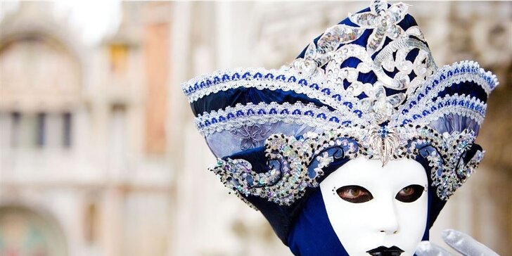 Romantika na karnevalu v Benátkách