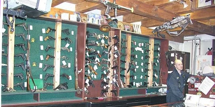 Celá pečená kachna a střelba na laserové střelnici
