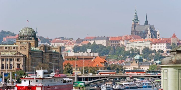 3 všední dny na vlnách Vltavy v srdci Prahy se snídaní a romantickou večeří