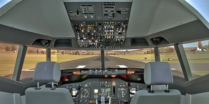 60 minut na simulátoru Boeingu 737