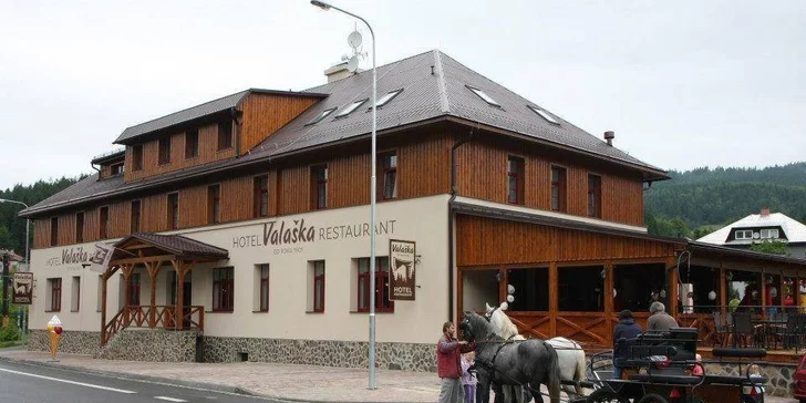 Rodinný hotel v srdci Beskyd – polopenze i turistika
