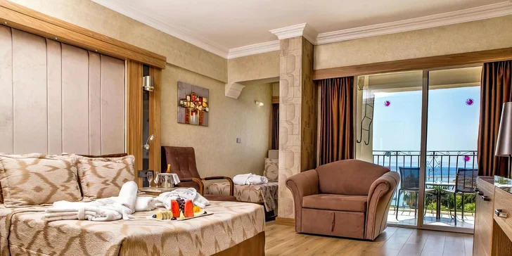 CK Fischer vás zve do nově zrekonstruovaného 5* Laur Hotels.