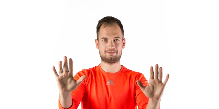 Tomáš je vystudovaný fyzioterapeut a bývalý vrcholový cyklista.