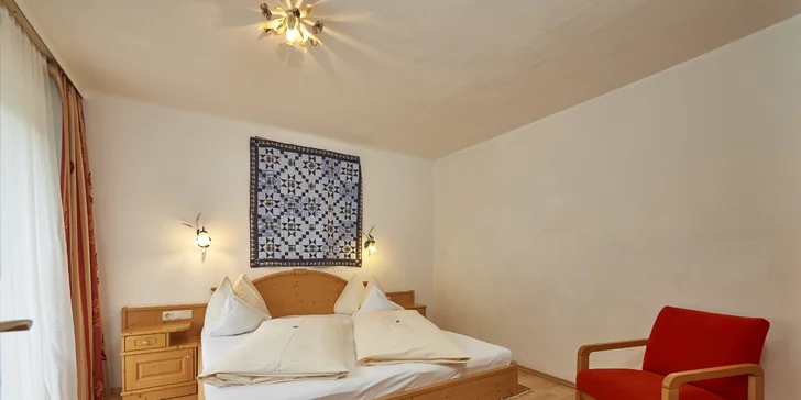 Všechny pokoje mají balkon či terasu.
