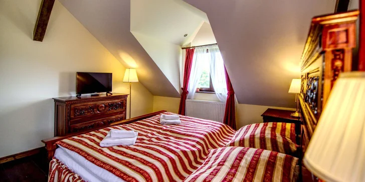 Bydlet budete v pokoji nebo hradním apartmá. 