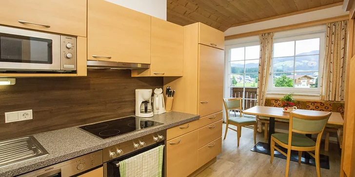 Všechny apartmány mají kompletně vybavenou kuchyň či kuchyňku, v níž najdete vše potřebné od myčky po kávovar. 