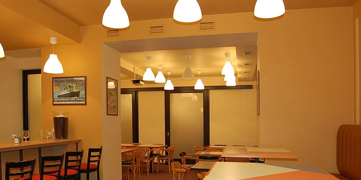 Bowling až pro 6 osob a křupavá pizza dle výběru