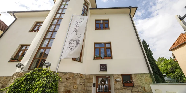 Po snídani se vydejte třeba na procházku lázeňským městem.
