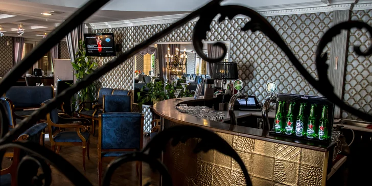 Hotelový bar