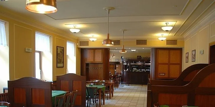 Masová hostina v restauraci Řemeslnická beseda