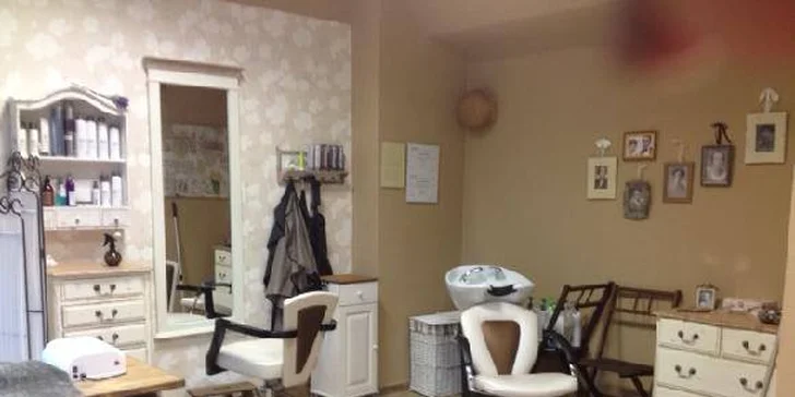 Manikúra a lakování CND Shellac