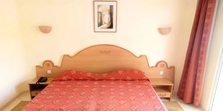 Kromě ubytování se můžete těšit na stravu a drinky all inclusive.