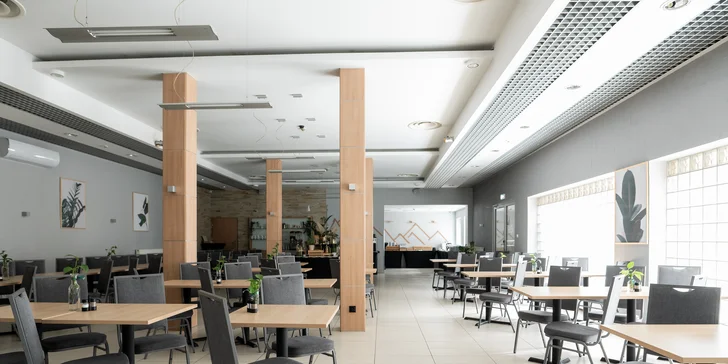 V modernej elegantnej reštaurácii si vychutnáte raňajky formou bufetu.