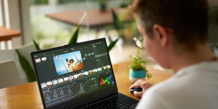 Naučíte sa, ako robiť profesionálne úpravy fotiek v programe Adobe Photoshop Lightroom