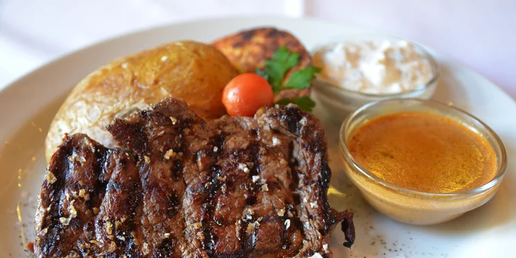 Nádherný steak uspokojí milovníky masa.